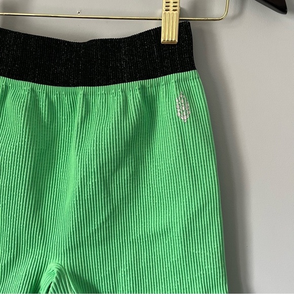 FP Movement By Free People Prajna Fresh Cut Green Ribbed Yoga Shorts Sz M/L NWT - Picture 7 of 16